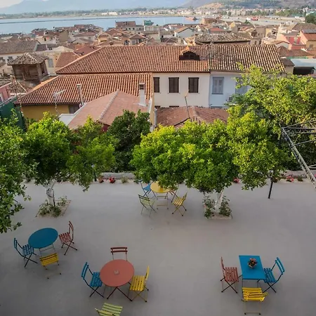 Aethra Boutique 4* نافبليو