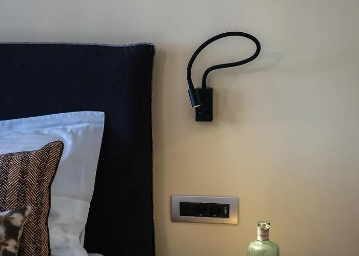 לינה וארוחת בוקר Aethra Boutique