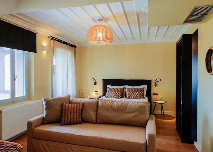 Aethra Boutique Alojamento de Acomodação e Pequeno-almoço 4*